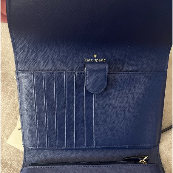 Beautiful Kate Spade Cross Body Wallet. NEW - Picture 9 of 10
